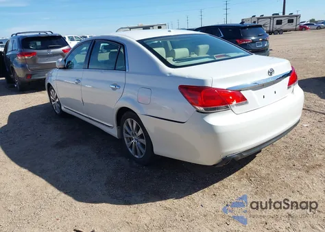 2012 Toyota Avalon Limited z USA, uszkodzony, nr VIN 4T1BK3DB6CU453001